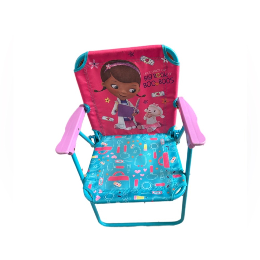 Doc McStuffins Big Book of Boo Boos Patio Chair Toy